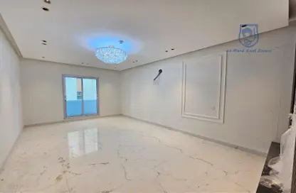 Apartment - 3 Bedrooms - 3 Bathrooms for sale in Isa Town - Central Governorate