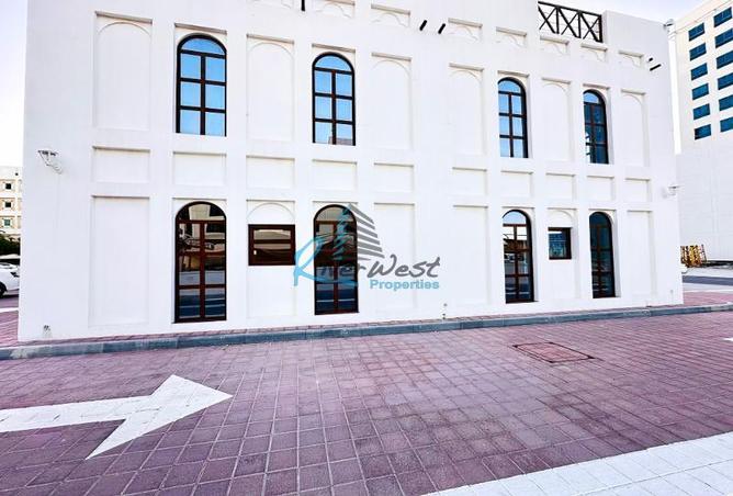 Shop - Studio for rent in Seef - Capital Governorate