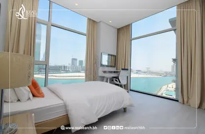 Apartment - 3 Bedrooms - 5 Bathrooms for rent in Reef Island - Capital Governorate