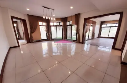 Villa - 5 Bedrooms - 4 Bathrooms for rent in Riffa Views - Riffa - Southern Governorate