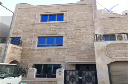 Villa - 5 Bedrooms - 6 Bathrooms for rent in Galali - Muharraq Governorate