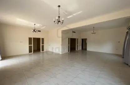 Villa - 4 Bedrooms - 3 Bathrooms for rent in Saar - Northern Governorate