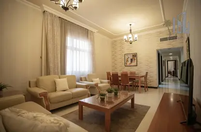 Apartment - 2 Bedrooms - 3 Bathrooms for rent in Bu Ashira - Capital Governorate