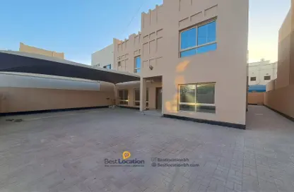 Apartment - 5 Bedrooms - 7 Bathrooms for rent in Arad - Muharraq Governorate