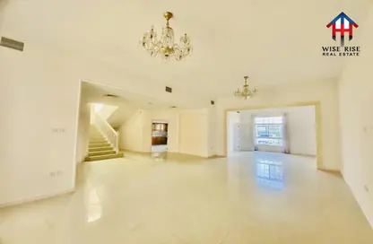 Villa - 4 Bedrooms - 4 Bathrooms for rent in Mahooz - Manama - Capital Governorate