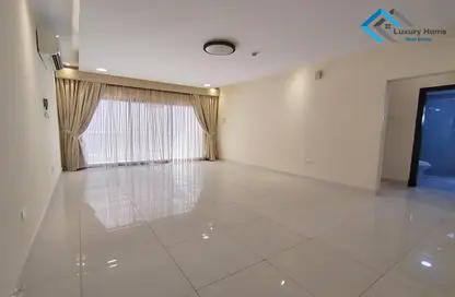 Apartment - 2 Bedrooms - 2 Bathrooms for rent in Hidd - Muharraq Governorate