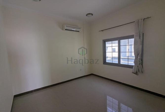 Apartment - 2 Bedrooms - 2 Bathrooms for rent in Hidd - Muharraq Governorate