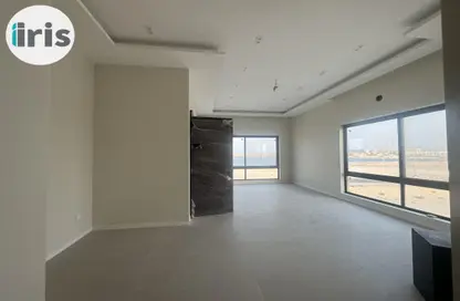 Villa - 6 Bedrooms for rent in Deerat Al Oyoun - Diyar Al Muharraq - Muharraq Governorate