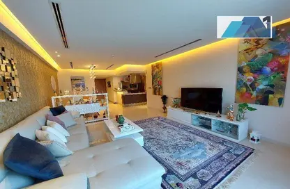 Apartment - 2 Bedrooms - 2 Bathrooms for rent in Reef Island - Capital Governorate