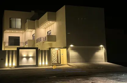 Villa - 4 Bedrooms - 6 Bathrooms for sale in Askar - Southern Governorate