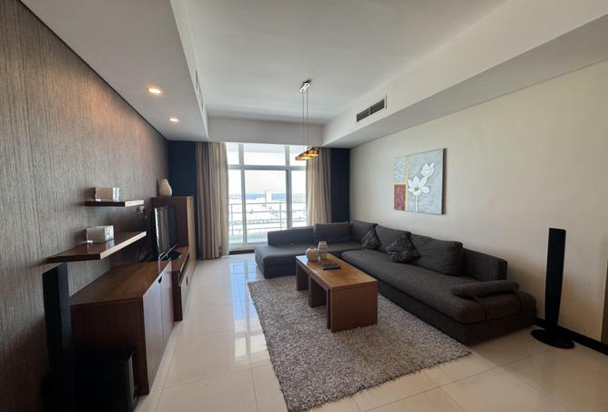 Apartment - 2 Bedrooms - 3 Bathrooms for rent in Al Juffair - Capital Governorate