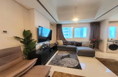 Apartment - 1 Bedroom - 2 Bathrooms for rent in Sanabis - Manama - Capital Governorate