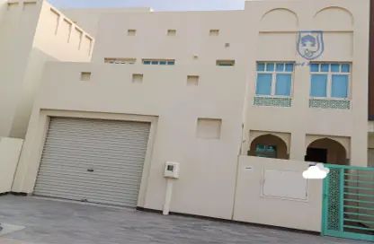 Villa - 4 Bedrooms - 3 Bathrooms for sale in Hidd - Muharraq Governorate