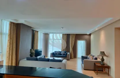 Apartment - 2 Bedrooms - 3 Bathrooms for sale in Sanabis - Manama - Capital Governorate