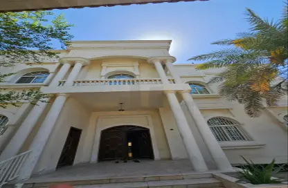 Villa - 4 Bedrooms - 4 Bathrooms for rent in Hoora - Capital Governorate