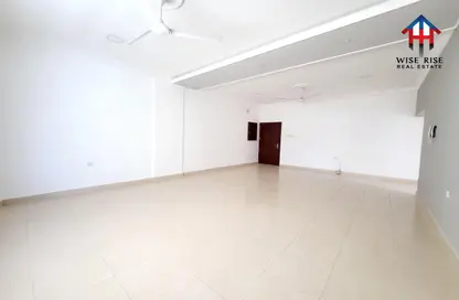 Apartment - 3 Bedrooms - 3 Bathrooms for rent in Janabiya - Northern Governorate