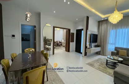 Villa - 4 Bedrooms - 4 Bathrooms for sale in Sanabis - Manama - Capital Governorate