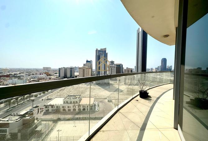 Apartment - 2 Bedrooms - 4 Bathrooms for sale in Sanabis - Manama - Capital Governorate