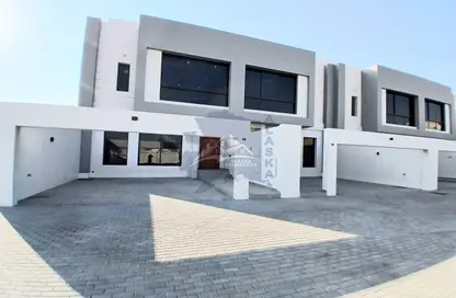 Villa - Studio - 3 Bathrooms for rent in Salmaniya - Manama - Capital Governorate