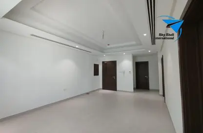 Apartment - 2 Bedrooms - 2 Bathrooms for rent in Al Burhama - Manama - Capital Governorate