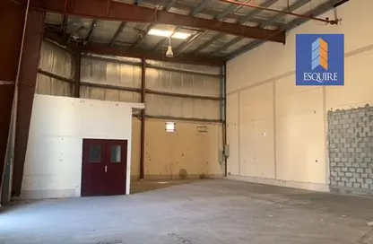 Warehouse - Studio - 1 Bathroom for rent in Hidd - Muharraq Governorate