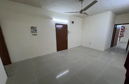 Apartment - 2 Bedrooms - 1 Bathroom for rent in Salmaniya - Manama - Capital Governorate