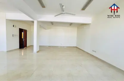 Staff Accommodation - Studio - 2 Bathrooms for rent in Tubli - Central Governorate