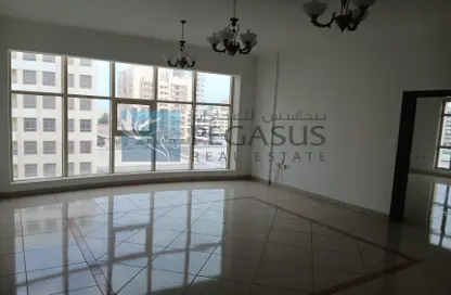 Office Space - Studio - 2 Bathrooms for rent in Exhibition Road - Hoora - Capital Governorate