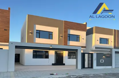 Villa - 4 Bedrooms - 5 Bathrooms for sale in Shahrakan - Northern Governorate