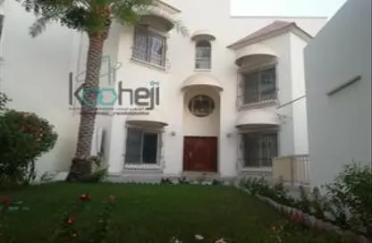 Villa - 4 Bedrooms - 5 Bathrooms for rent in Tubli - Central Governorate