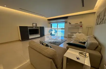 Apartment - 2 Bedrooms - 3 Bathrooms for rent in Reef Island - Capital Governorate