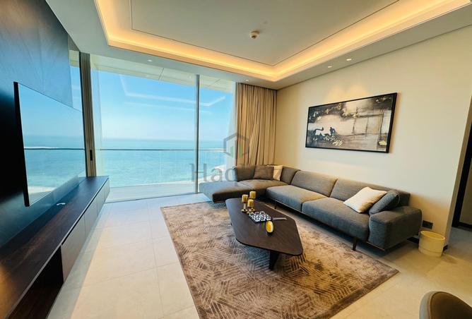 Apartment - 2 Bedrooms - 3 Bathrooms for rent in Bahrain Bay - Capital Governorate