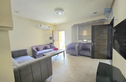 Apartment - 2 Bedrooms - 2 Bathrooms for rent in Busaiteen - Muharraq Governorate