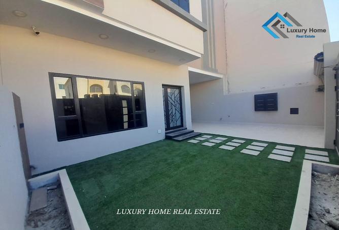 Villa - 5 Bedrooms - 5 Bathrooms for sale in Tubli - Central Governorate