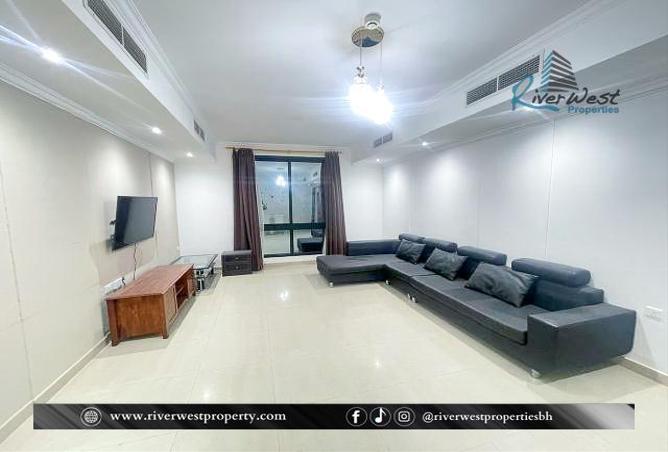 Apartment - 3 Bedrooms - 3 Bathrooms for rent in Al Juffair - Capital Governorate