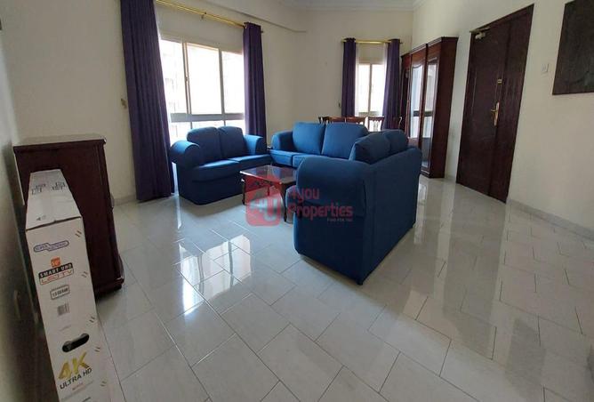 Apartment - 2 Bedrooms - 2 Bathrooms for rent in Al Juffair - Capital Governorate