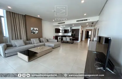 Apartment - 2 Bedrooms - 3 Bathrooms for rent in Al Juffair - Capital Governorate