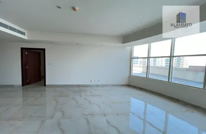 Apartment - 3 Bedrooms - 4 Bathrooms for rent in Hidd - Muharraq Governorate