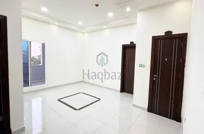 Apartment - 3 Bedrooms - 5 Bathrooms for rent in Hidd - Muharraq Governorate