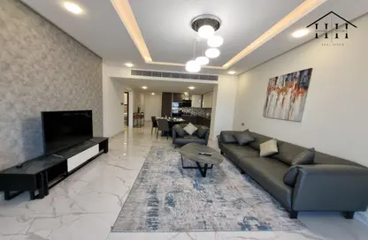 Apartment - 2 Bedrooms - 2 Bathrooms for rent in Al Juffair - Capital Governorate