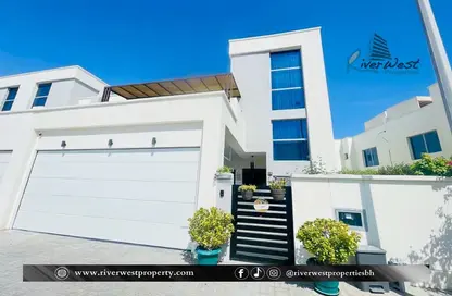 Villa - 4 Bedrooms - 6 Bathrooms for sale in Al Qamra - Diyar Al Muharraq - Muharraq Governorate