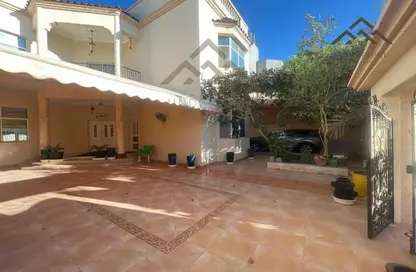 Villa - 6 Bedrooms for sale in A'Ali - Central Governorate