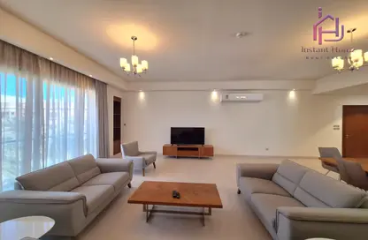 Apartment - 2 Bedrooms - 2 Bathrooms for rent in Saar - Northern Governorate