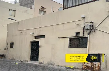 Villa - 2 Bedrooms - 1 Bathroom for sale in Muharraq - Muharraq Governorate