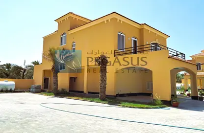 Villa - 4 Bedrooms - 5 Bathrooms for rent in Al Jasra - Northern Governorate