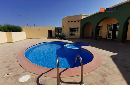 Villa - 3 Bedrooms - 4 Bathrooms for rent in Janabiya - Northern Governorate