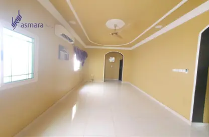 Full Floor - Studio - 7 Bathrooms for rent in Galali - Muharraq Governorate