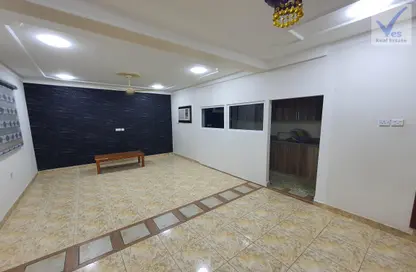 Apartment - 1 Bathroom for rent in Sitra - Central Governorate