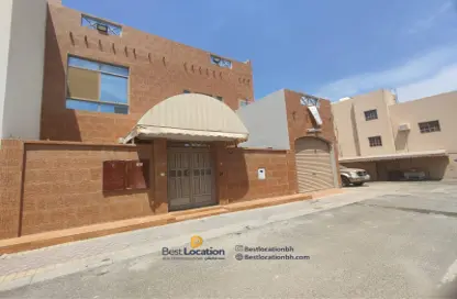 Villa - 5 Bedrooms - 6 Bathrooms for sale in Tubli - Central Governorate