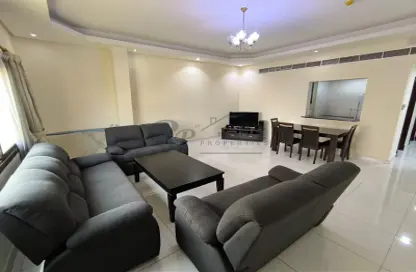 Apartment - 2 Bedrooms - 3 Bathrooms for rent in Sanabis - Manama - Capital Governorate